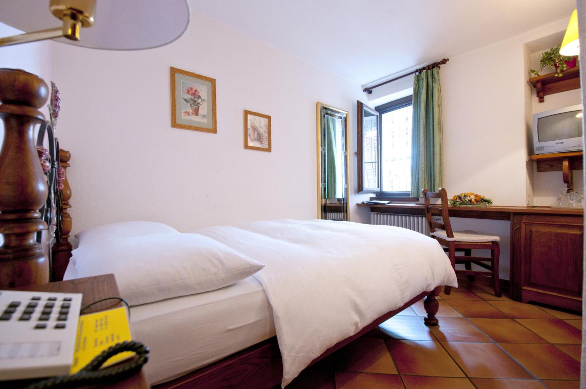 Albergo Ristorante Della Posta Morcote Eksteriør billede